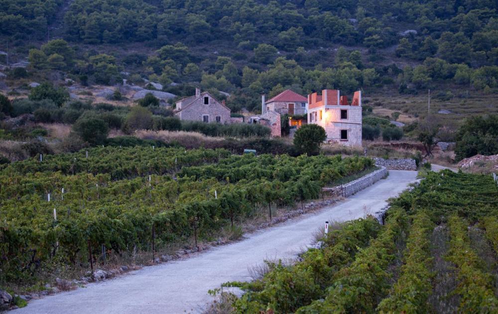 Holiday Home Burba Komiža Eksteriør bilde