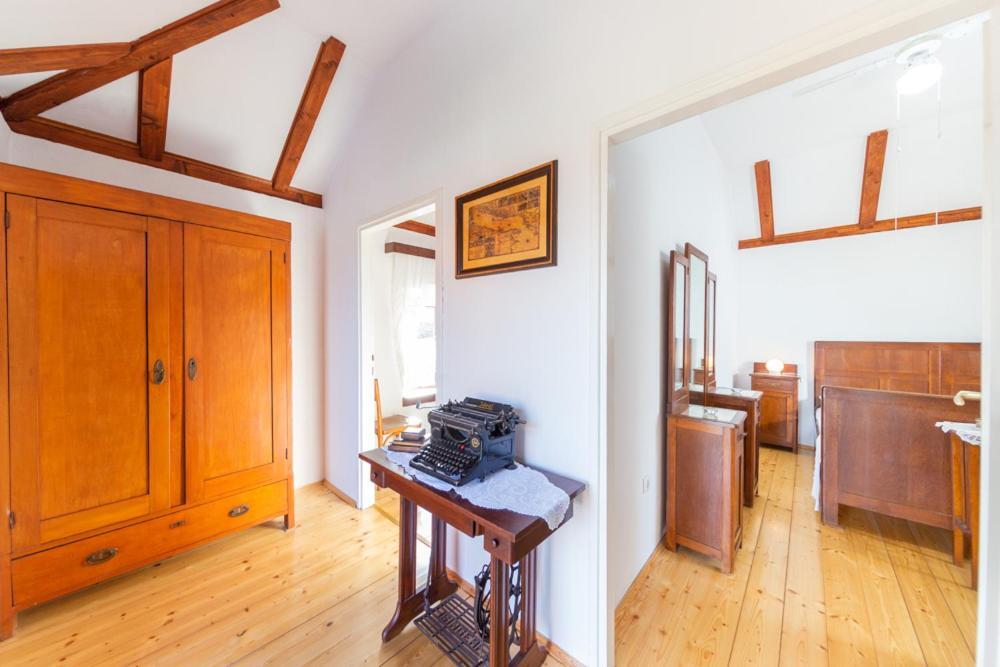 Holiday Home Burba Komiža Eksteriør bilde